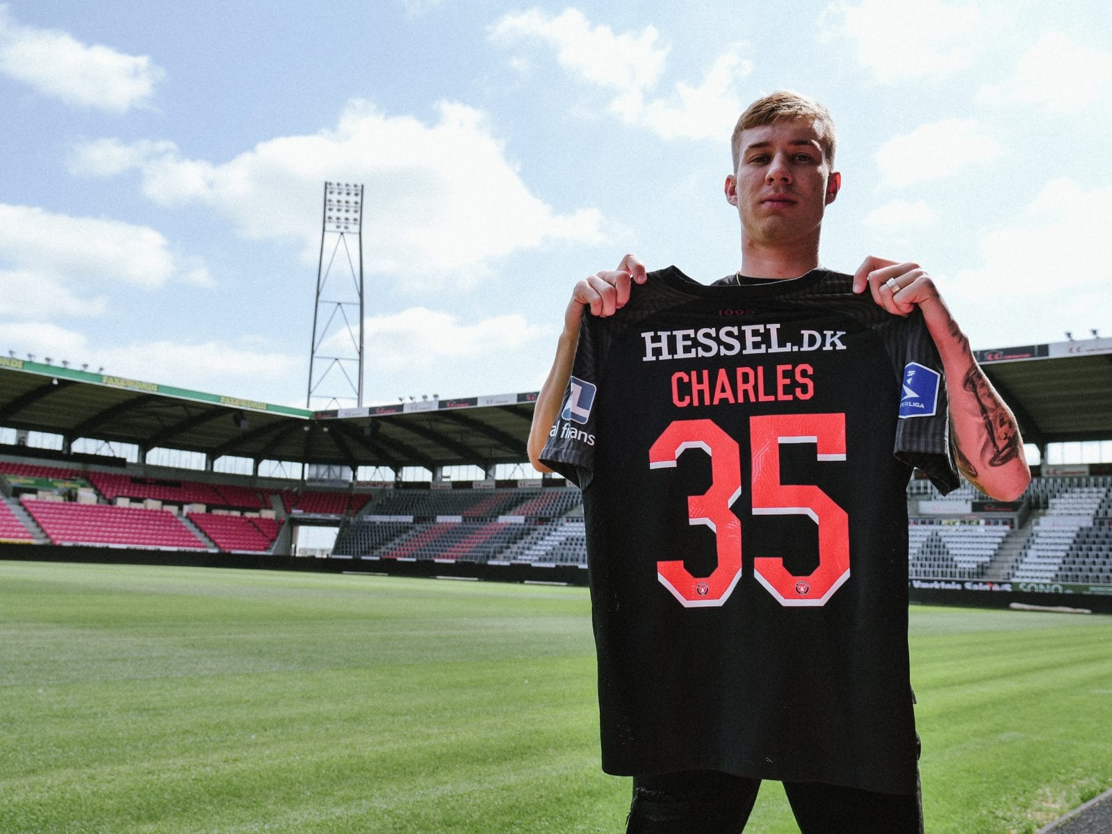 Charles_35_praesentation_MCH-1600x1200