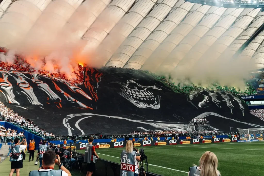Odds og spilforslag til torsdagens Conference League-kvalifikationskamp mellem Banik Ostrava og Legia Warszawa
