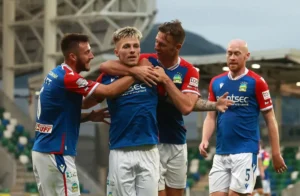 Odds og spilforslag til onsdagens returkamp i Champions League-kvalifikationen mellem Linfield og Shelbourne