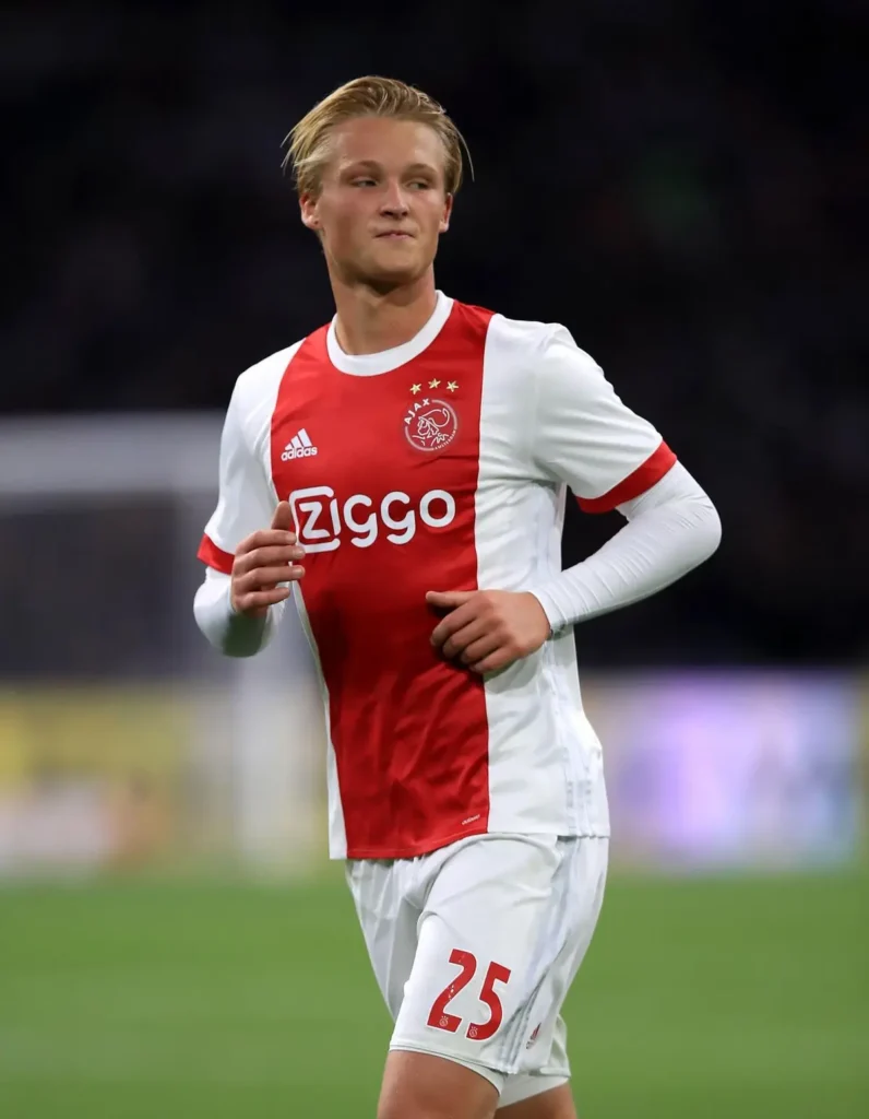 Optakt til tirsagens Champions League-kamp mellem Marseille og Ajax