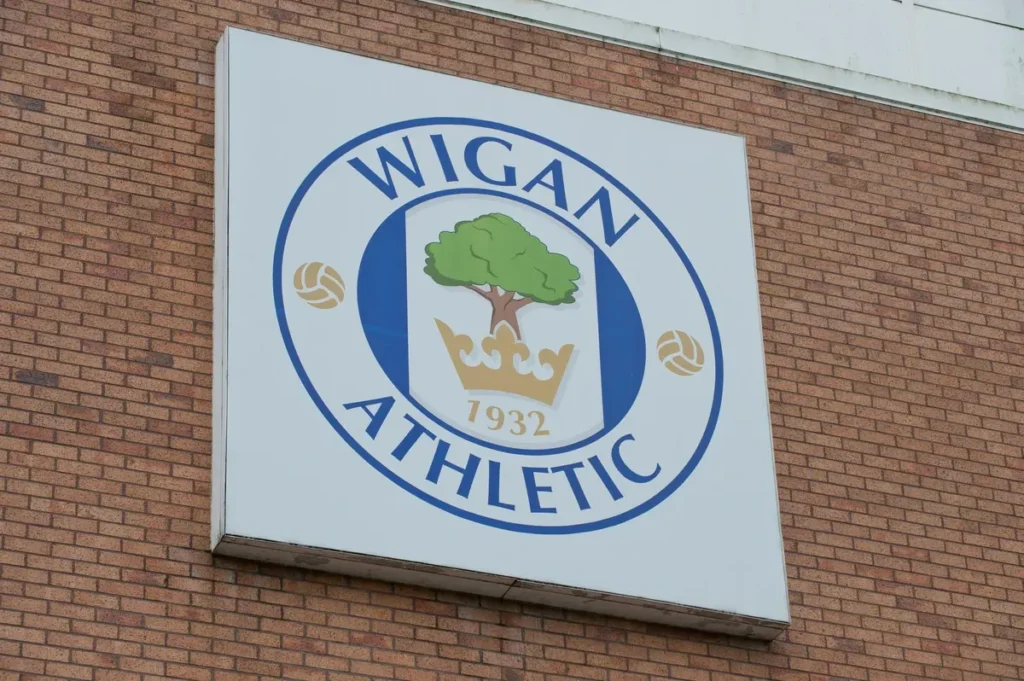 Optakt til tirsdagens EFL Trophy-match mellem Wigan og Salford