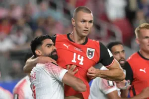 Optakt til VM-kampen mellem Argentina og Østrig